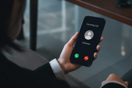 Normativa en llamadas de voz: claves para una comunicación transparente